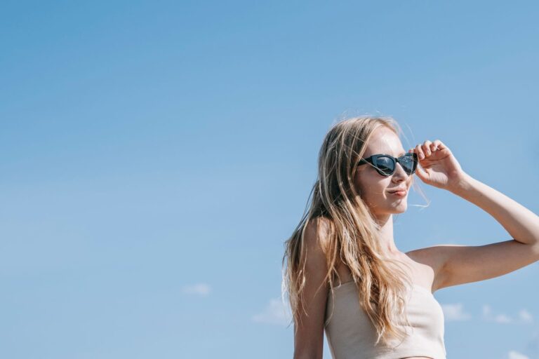 Los daños que puede causar el sol en los ojos: cómo proteger tu visión durante todo el año